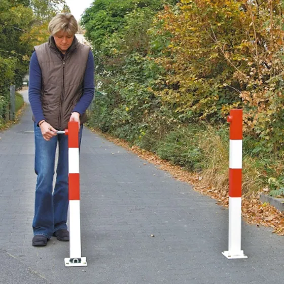 SESAM B Kipp-Pfosten zum Einbetonieren 1330 mm